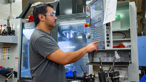 cnc machine setup and operation diploma matc|milwaukee cnc training.